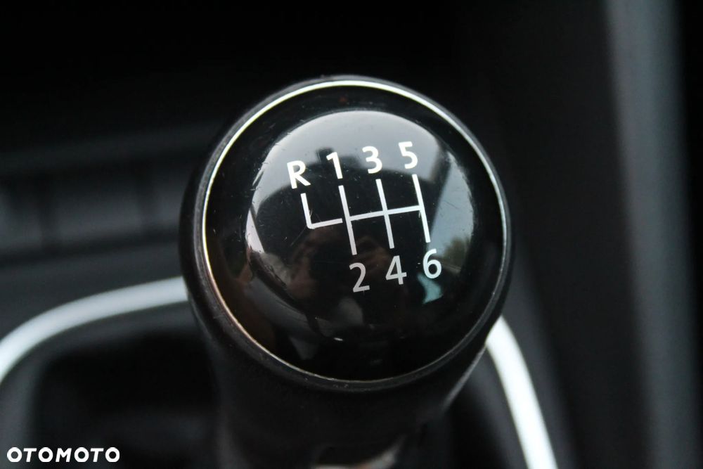 Volkswagen Golf 1.2 TSI BlueMotion Technology MATCH - 9