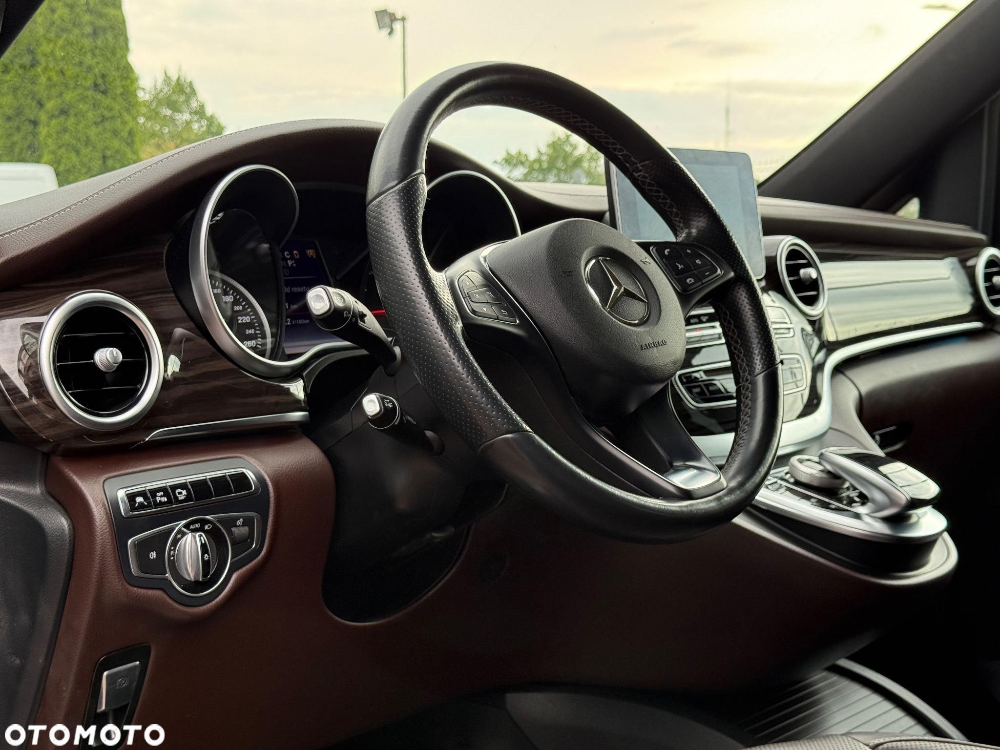 Mercedes-Benz Klasa V 250 (BlueTEC) d Avantgarde 7G-Tronic - 34