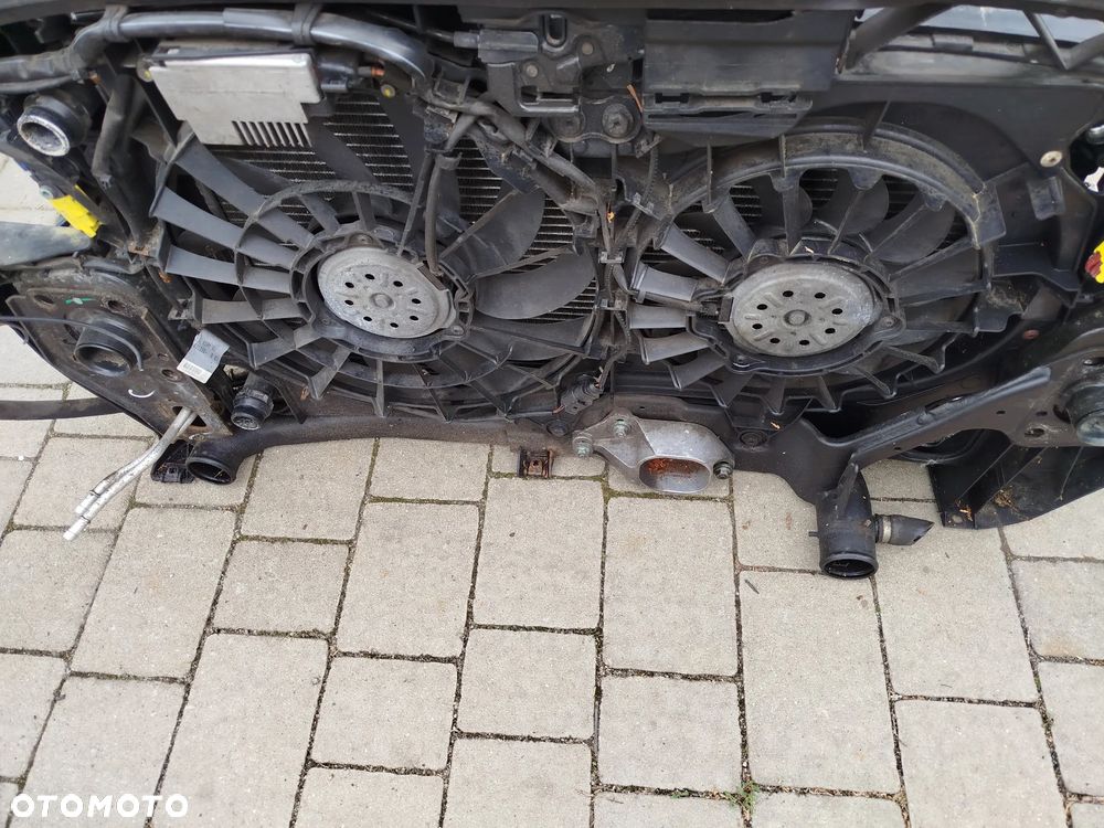 Audi A4 B7 1.8 T 2.0 TDI   pas przedni - 3