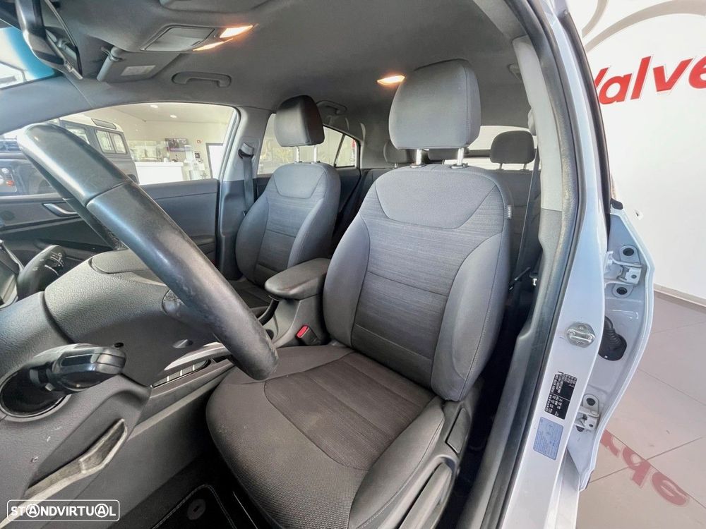 Hyundai Ioniq 1.6 GDI HEV - 14