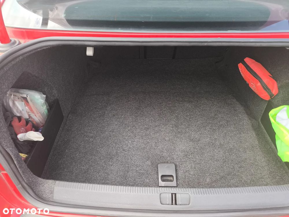 Volkswagen Passat 2.0 TDI BlueMotion Technology Highline - 18