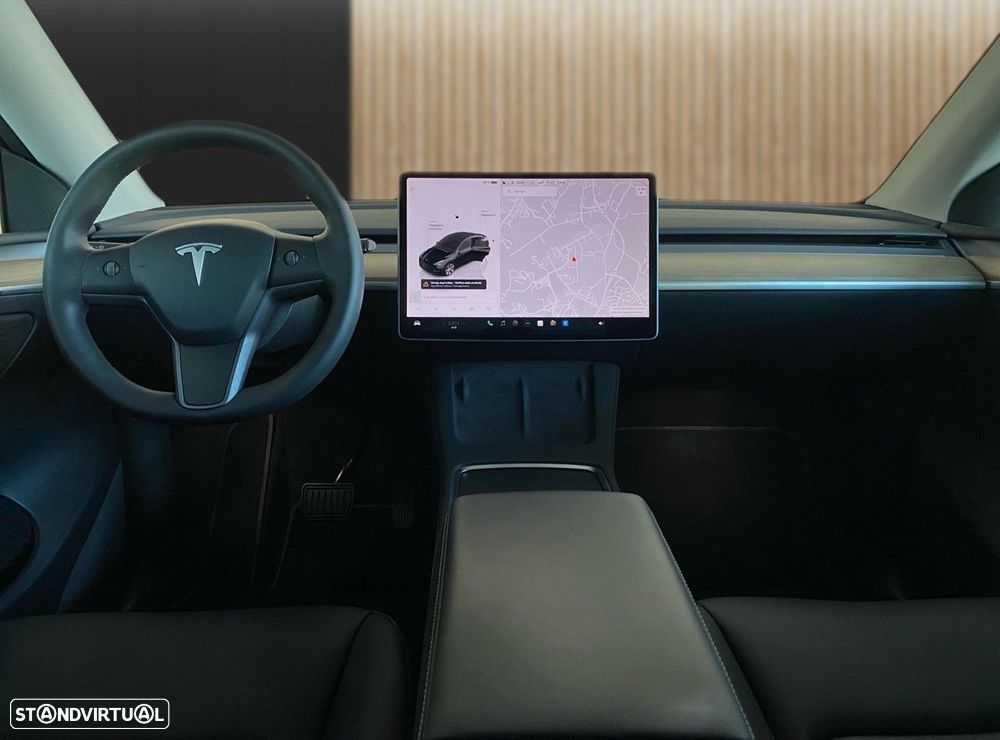 Tesla Model Y Standard RWD - 2