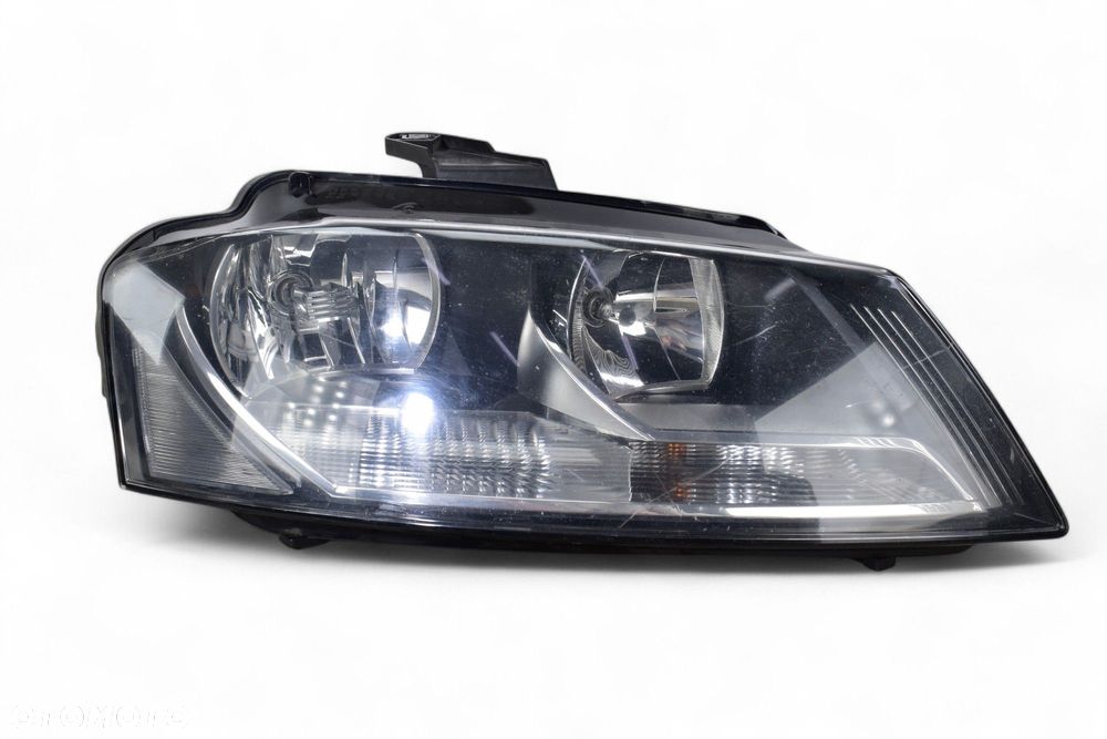 Lampa Prawy Przód AUDI A4 B8 LIFT 2009r. 8K0941004BC UK - 2