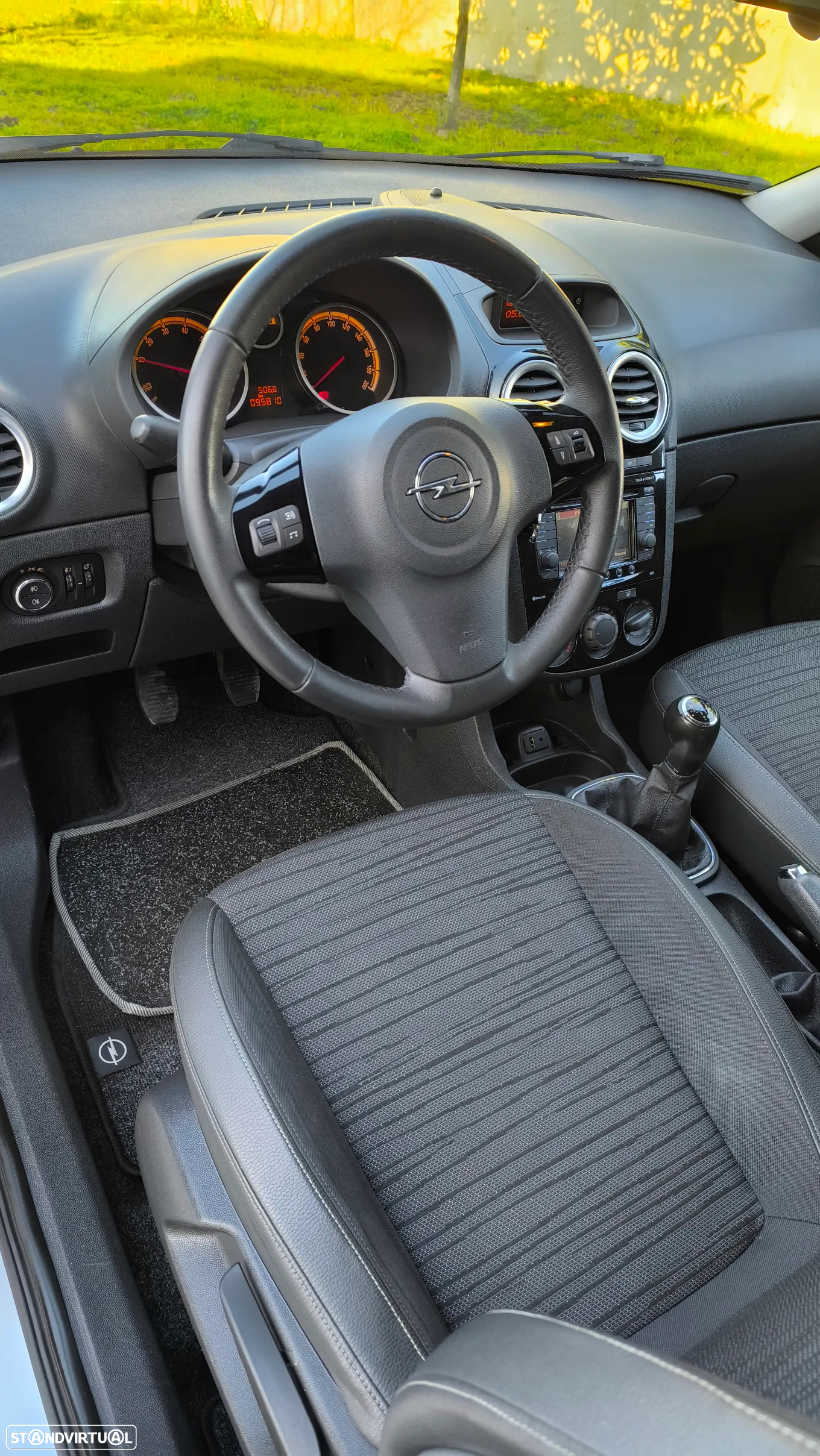 Opel Corsa 1.2 Cosmo - 8