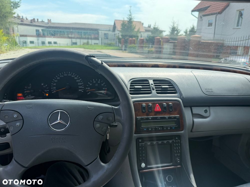 Mercedes-Benz CLK 320 - 7