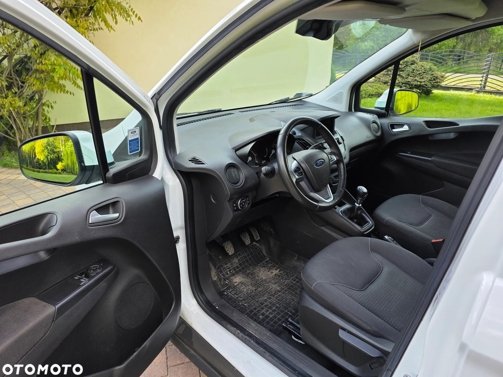 Ford Transit Courier - 7