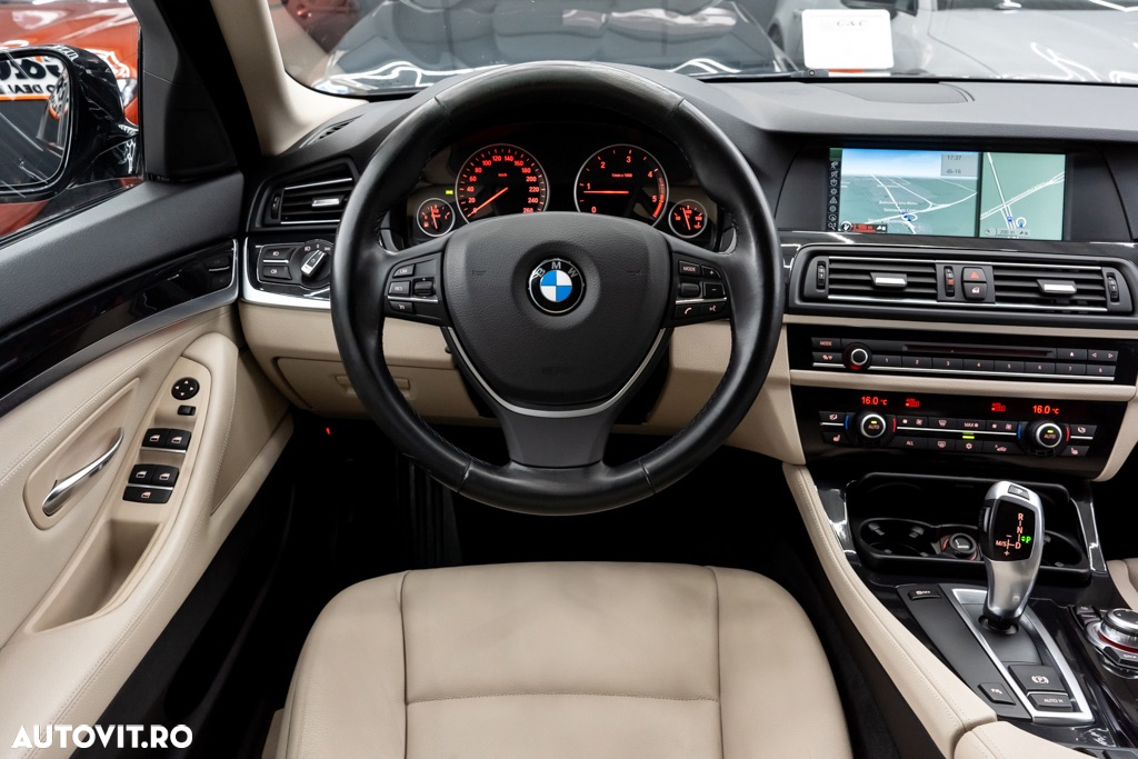 BMW Seria 5 520d Aut. - 10