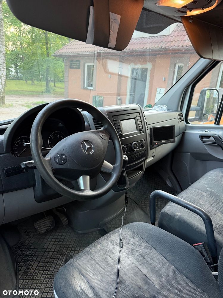 Mercedes-Benz Sprinter - 8