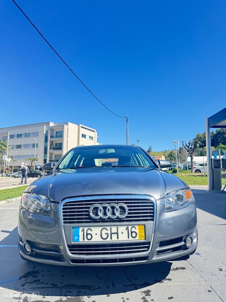 Audi A4 Avant 2.0 TDI DPF - 1