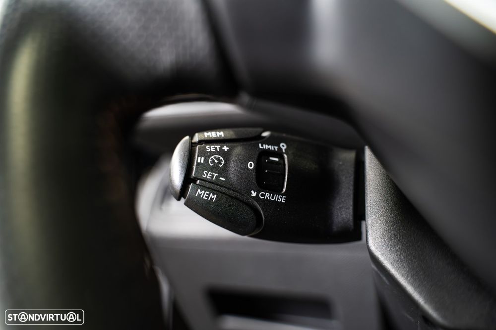 Peugeot 3008 2.0 BlueHDi GT EAT8 - 25