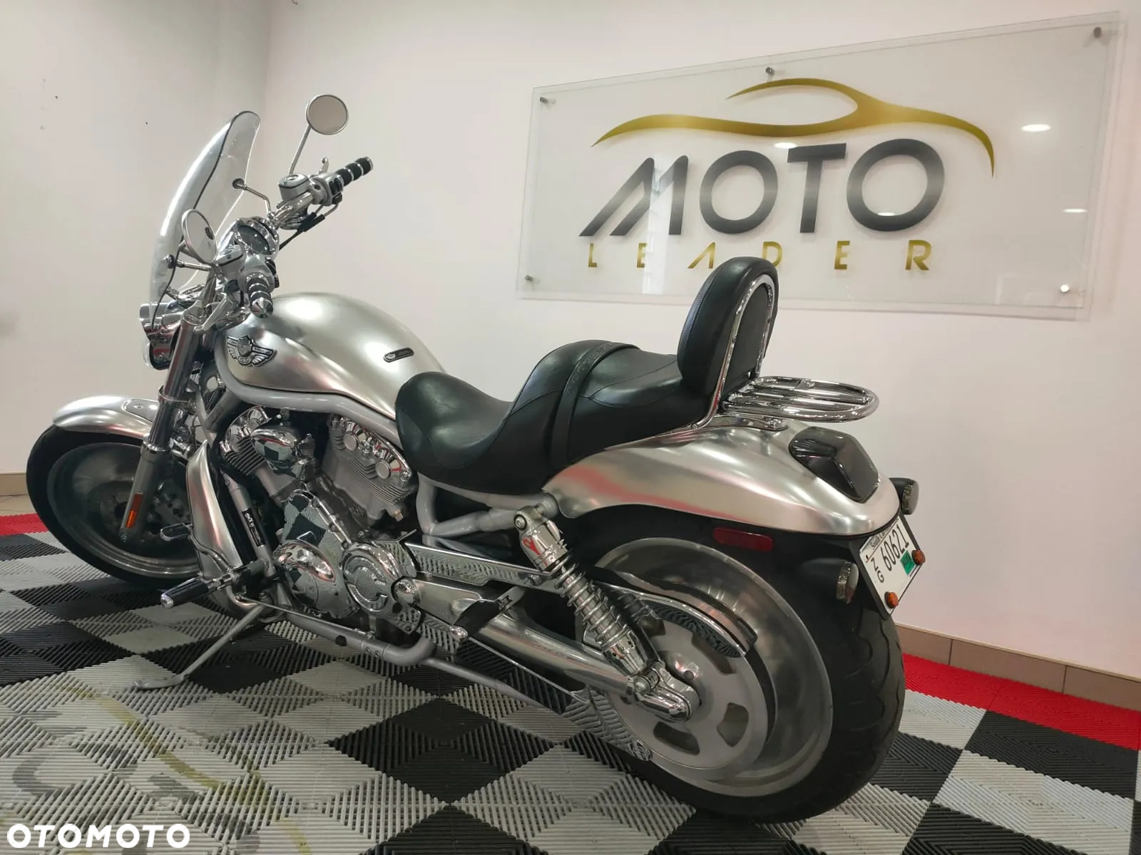 Harley-Davidson Softail V-Rod - 32