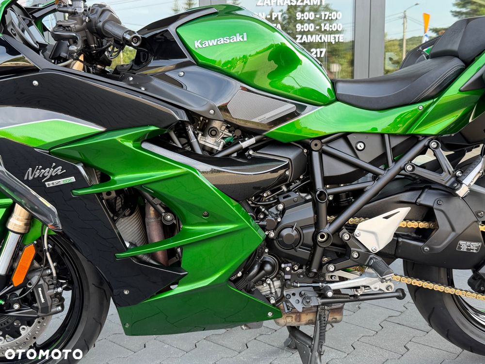 Kawasaki Ninja H2 SX - 35
