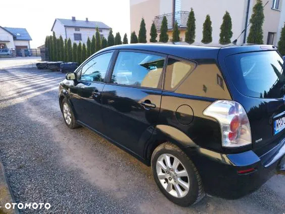 Toyota Corolla Verso - 3