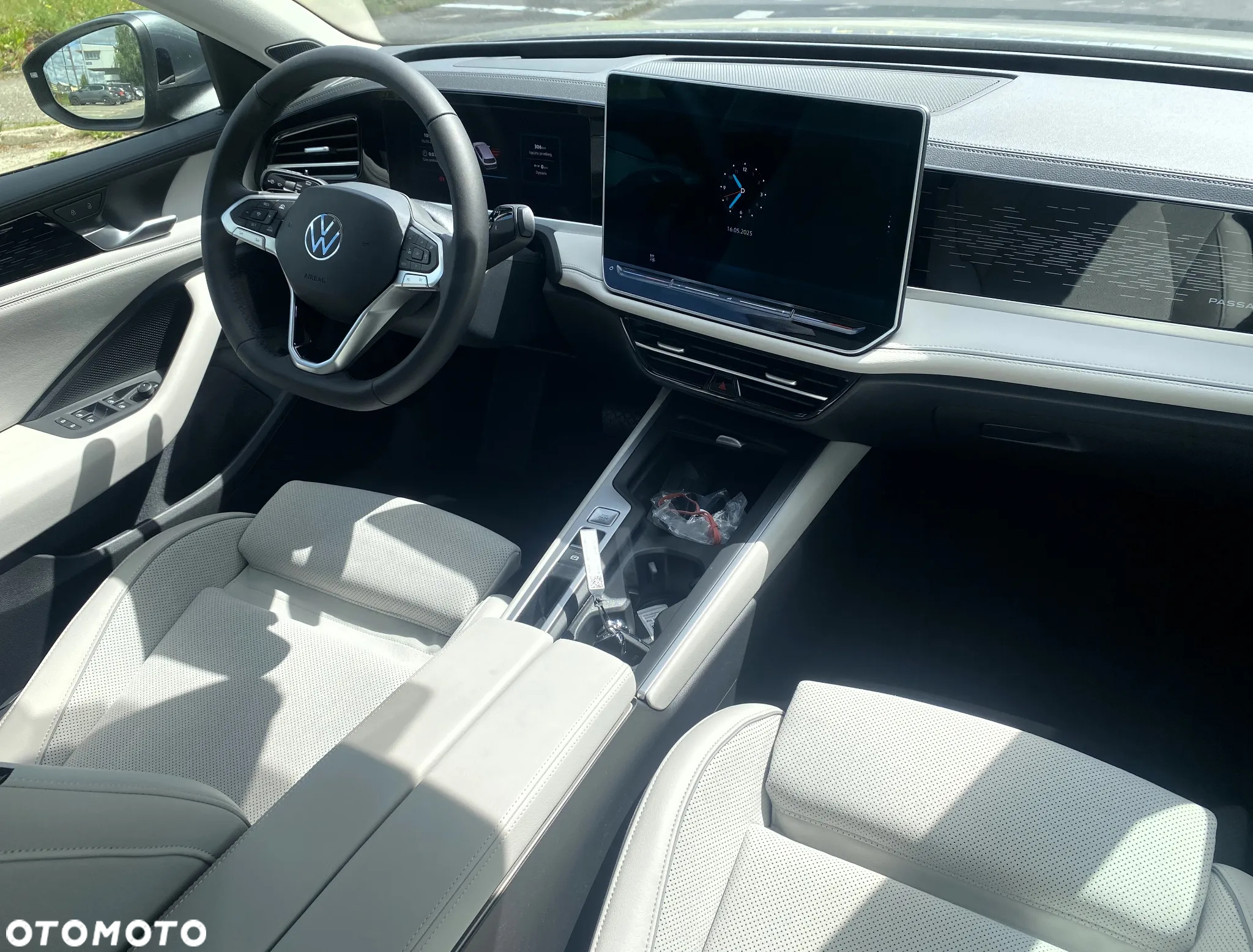 Volkswagen Passat - 12
