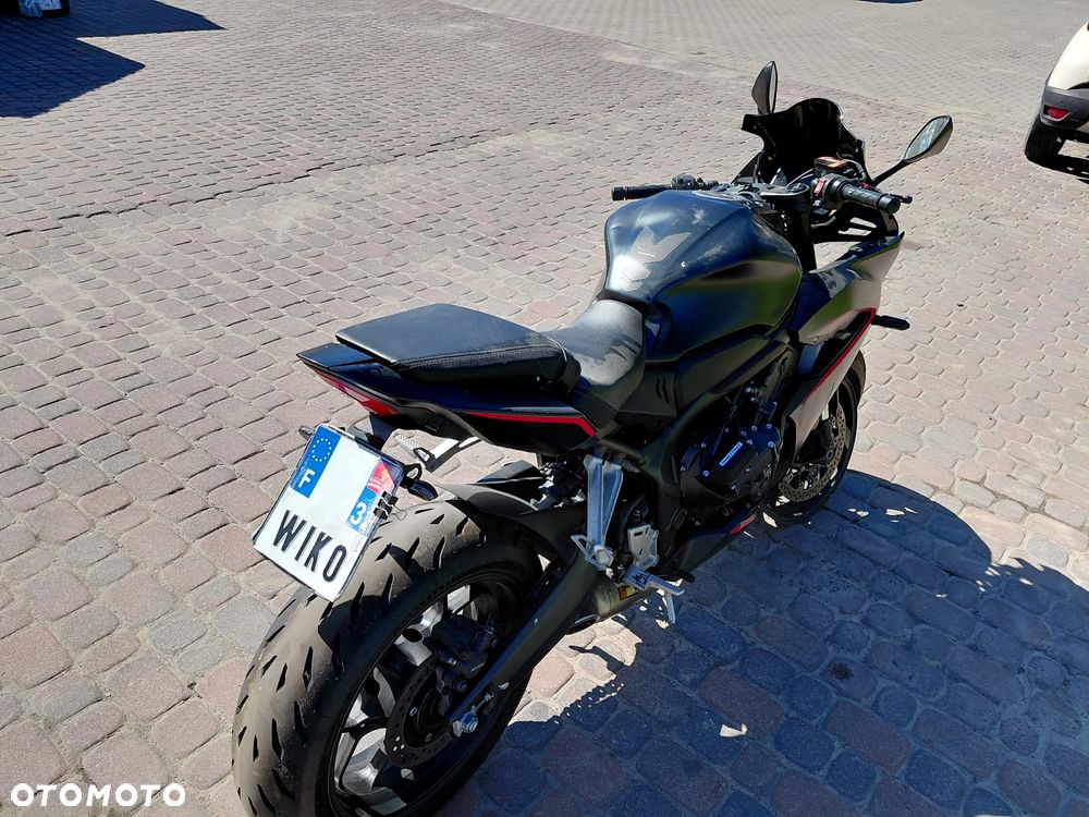 Honda CBR - 6