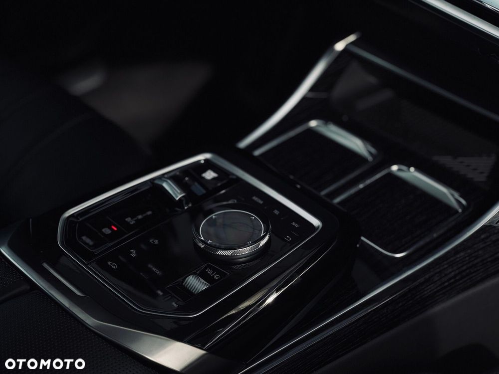 BMW Seria 7 - 20