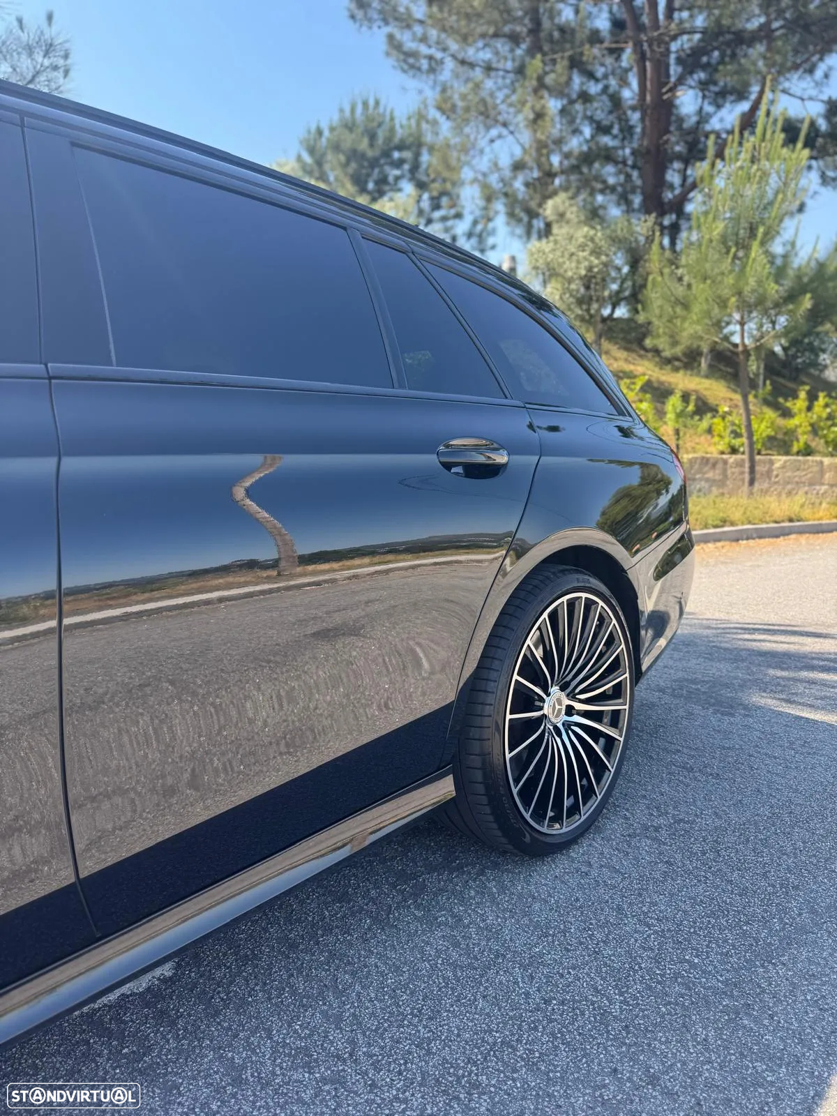 Mercedes-Benz E 300 de AMG Line - 43