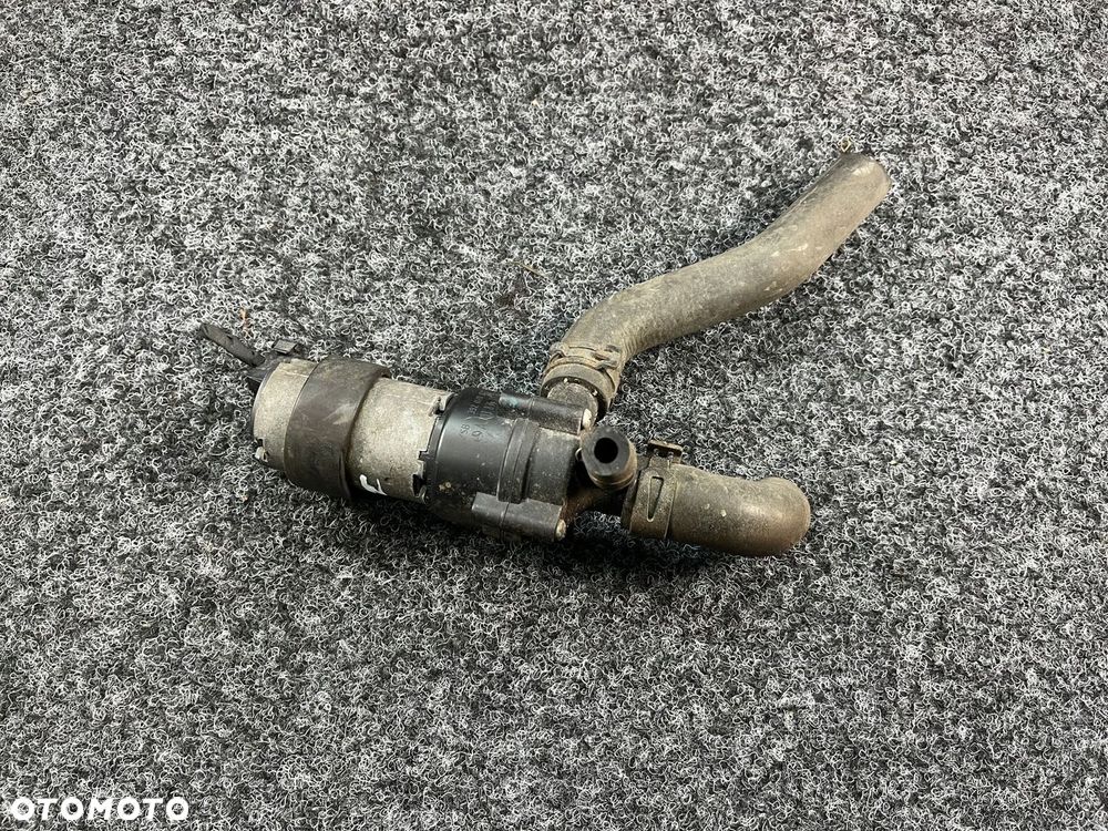 mercedes w203 lift 2.2 cdi pompka pompa obiegu wody A2038350164 - 1