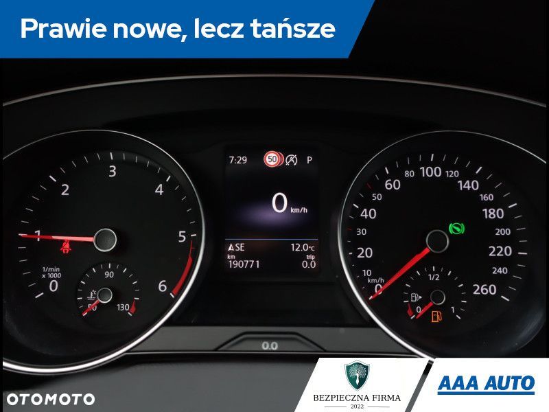 Volkswagen Passat - 13