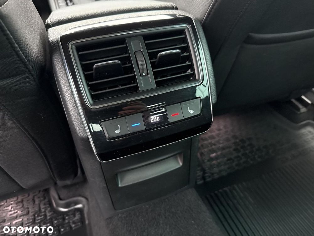 Skoda Superb 2.0 TSI Style DSG - 25