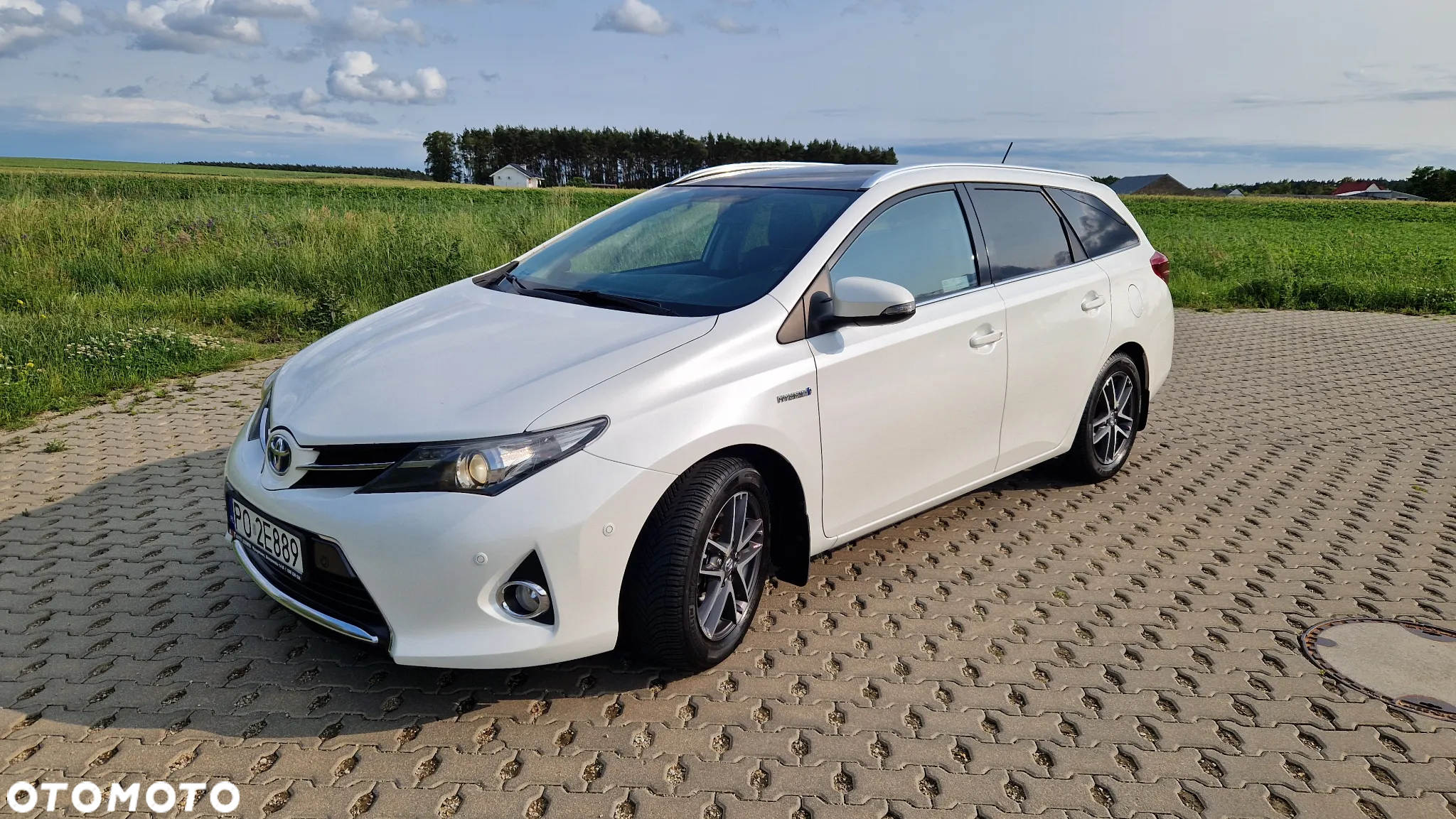 Toyota Auris Hybrid 135 Premium - 3