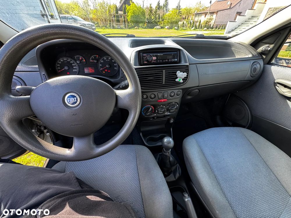 Fiat Punto 1.2 8V - 6