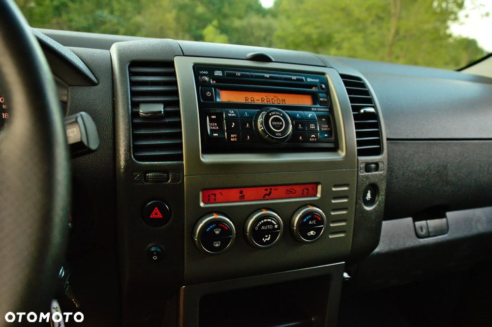 Nissan Pathfinder 2.5 dCi Comfort - 10