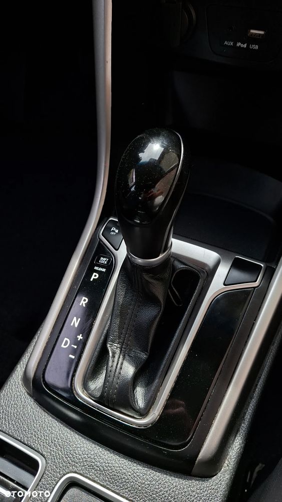 Hyundai i30 Kombi 1.6 GDi DCT Premium - 36