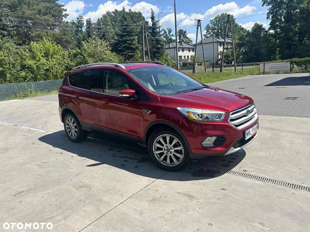 Ford Escape 2.0 EcoBoost AWD Titanium - 32