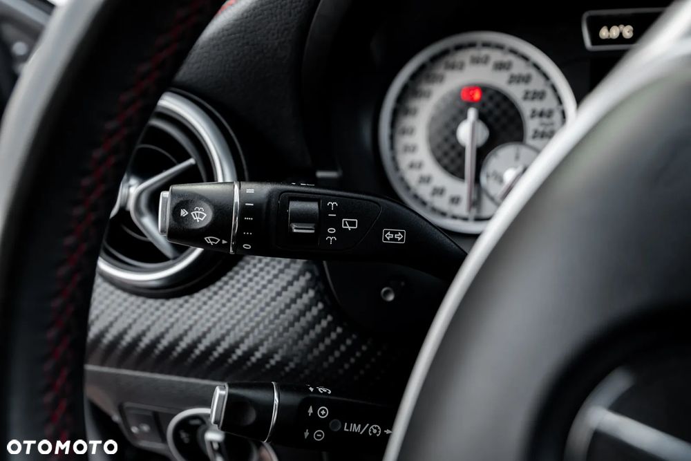 Mercedes-Benz Klasa A 220 4Matic 7G-DCT AMG Line - 39