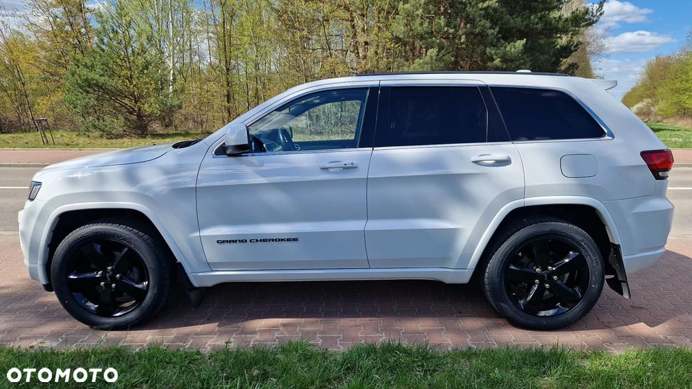 Jeep Grand Cherokee - 10
