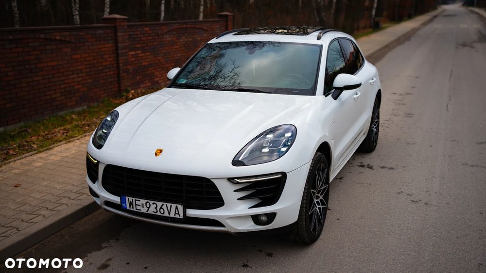Porsche Macan - 1
