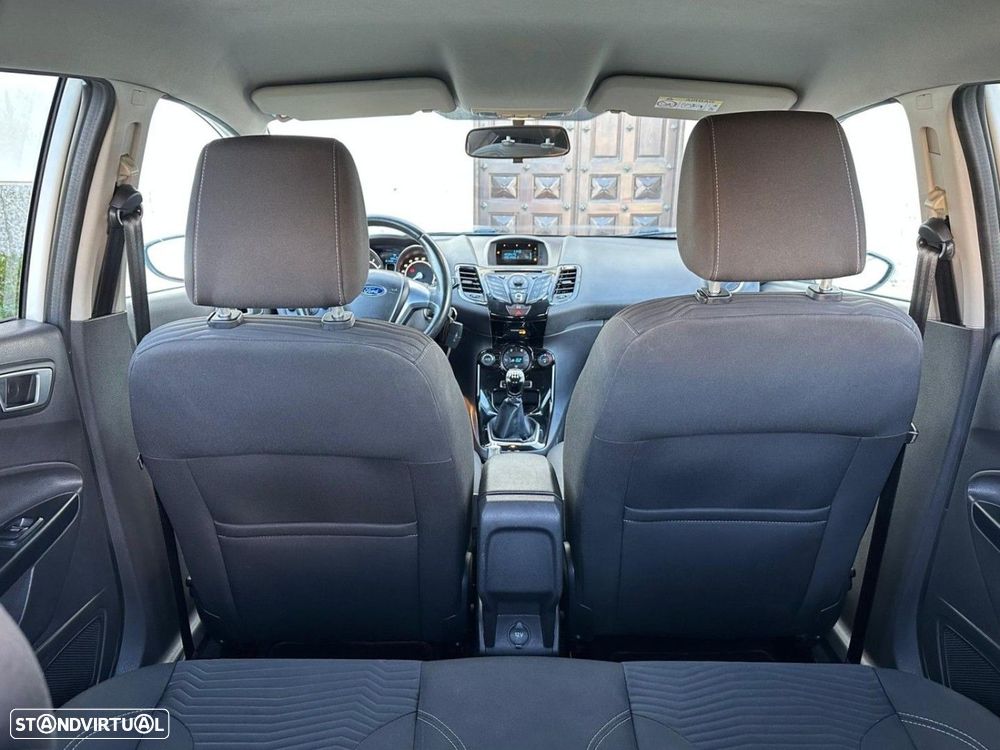 Ford Fiesta 1.0 T EcoBoost Titanium - 33