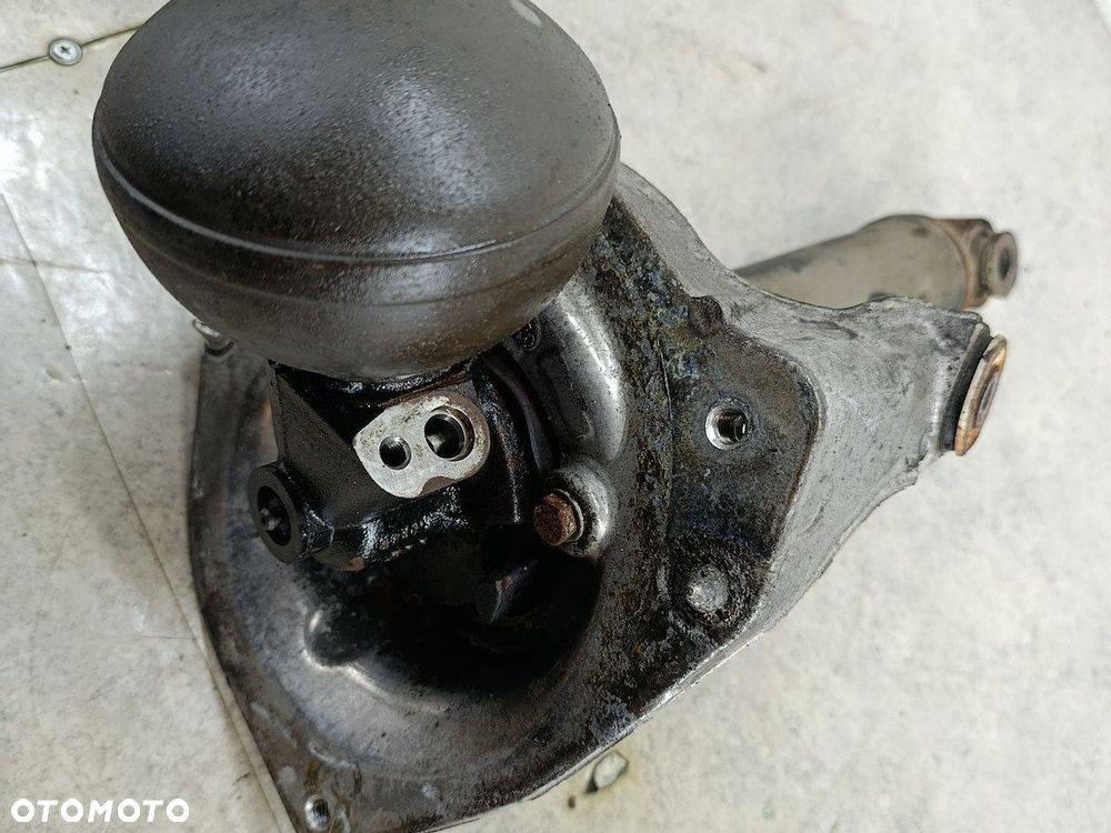 AMORTYZATOR PNEUMATYCZNY PRAWY PRZÓD CITROEN C5 III 9674996780 1.6 THP - 6