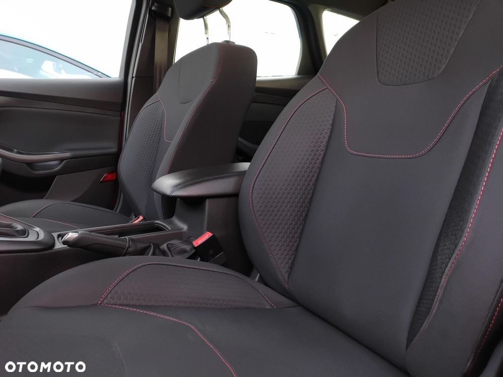 Ford Focus 1.0 EcoBoost ST-Line ASS - 25