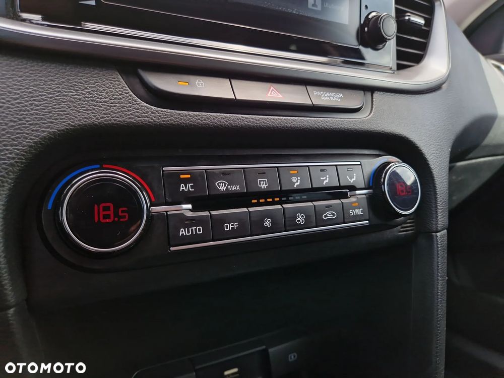 Kia Ceed 1.5 T-GDI M DCT - 23