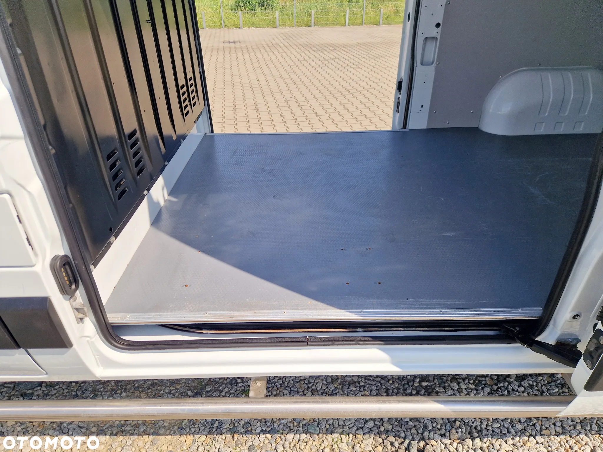 Opel OPEL MOVANO 2.3 CDTI 136 KONNY  ŚREDNI WYSOKI L2H2 KLIMA WEBASTO 215 T/KM PRZEBIEGU GWARANCJA 2X BOCZNE DRZWI - 32