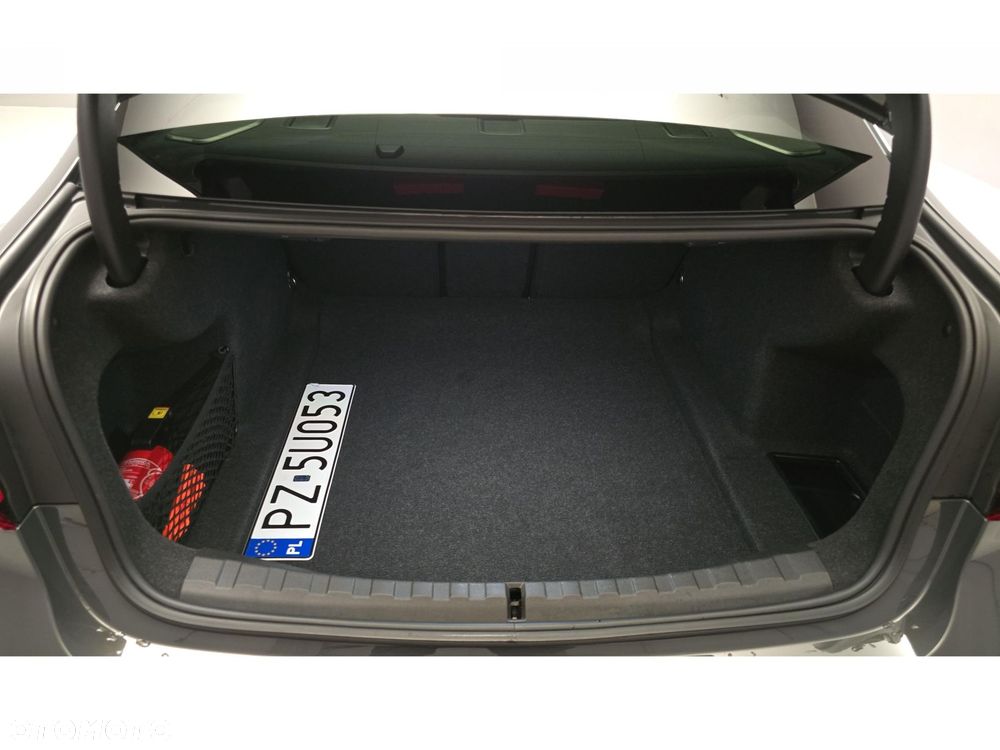 BMW Seria 3 320d xDrive mHEV sport - 24