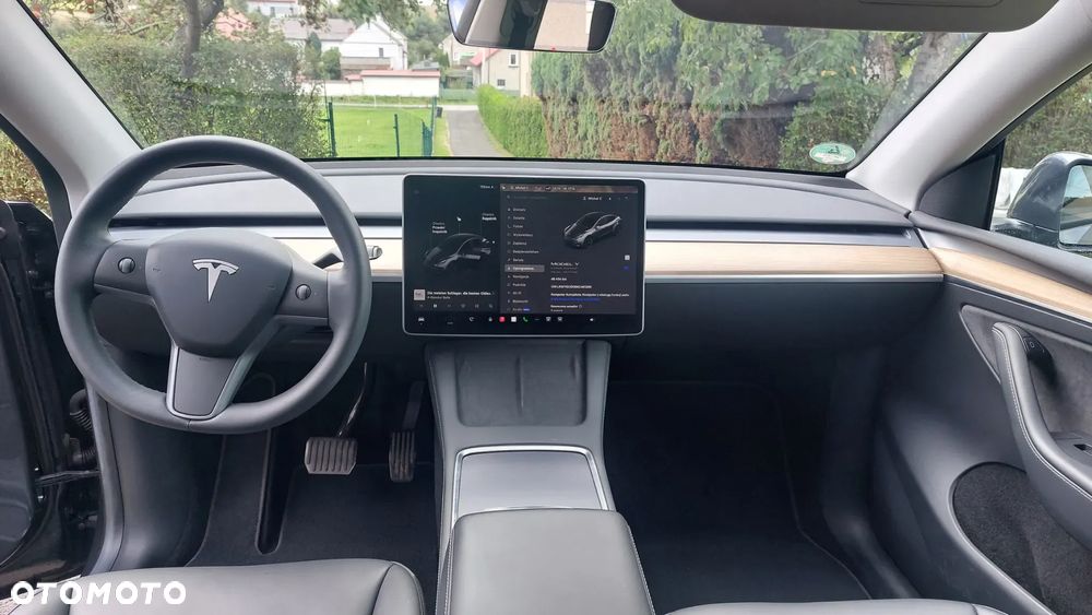 Tesla Y Model Long Range Dual Motor AWD - 16