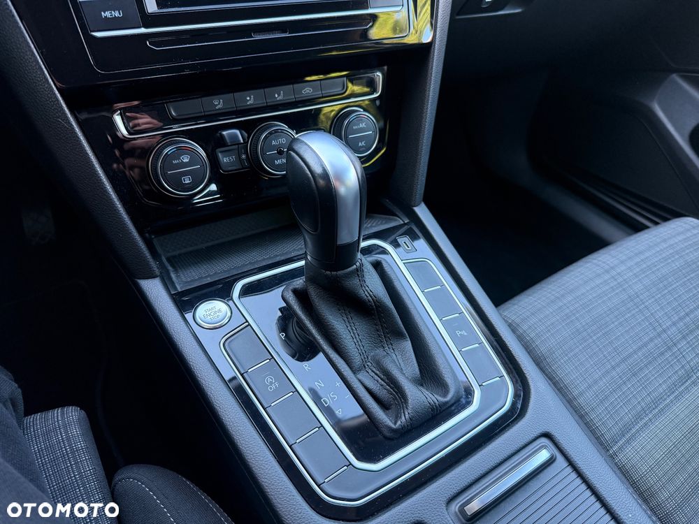Volkswagen Passat 1.5 TSI EVO Business DSG - 18