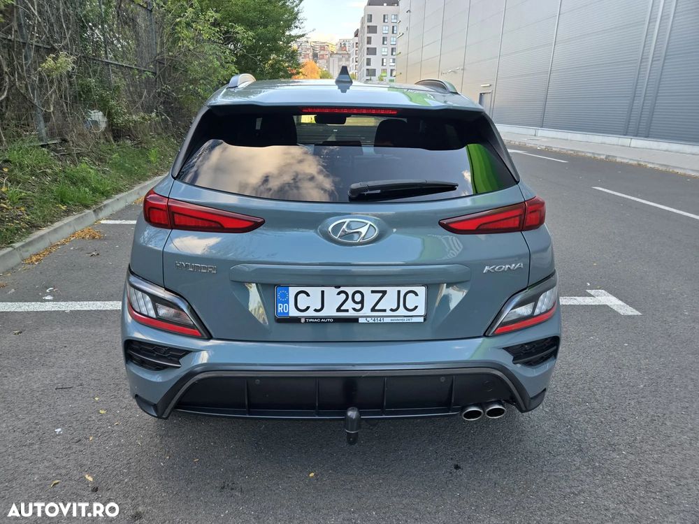 Hyundai KONA - 10