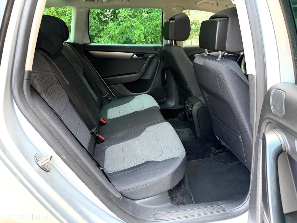 VOLKSWAGEN Passat 2011 — imagine 11
