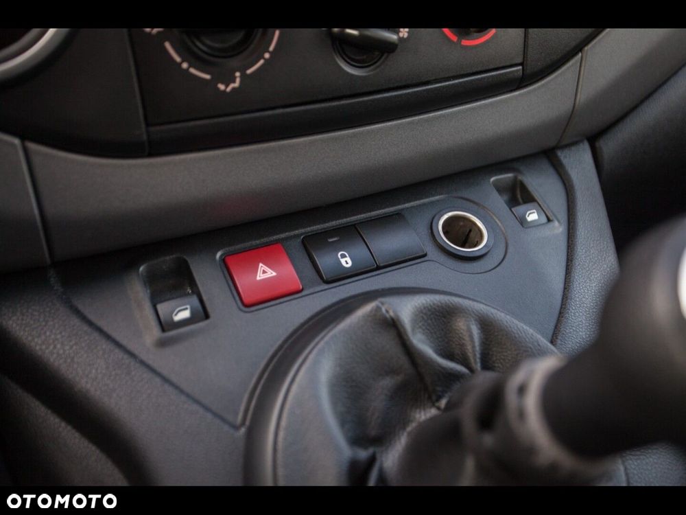 Peugeot Partner - 17