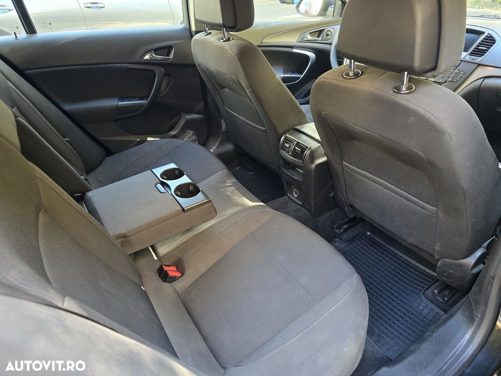 Opel Insignia 2.0 CDTI - 11