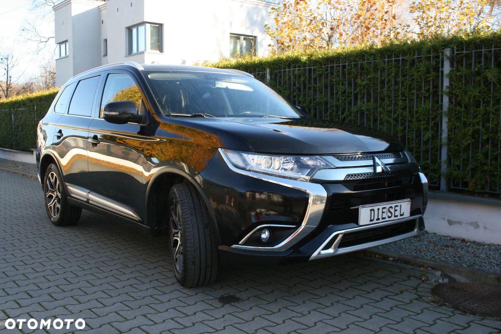 Mitsubishi Outlander Instyle + - 29