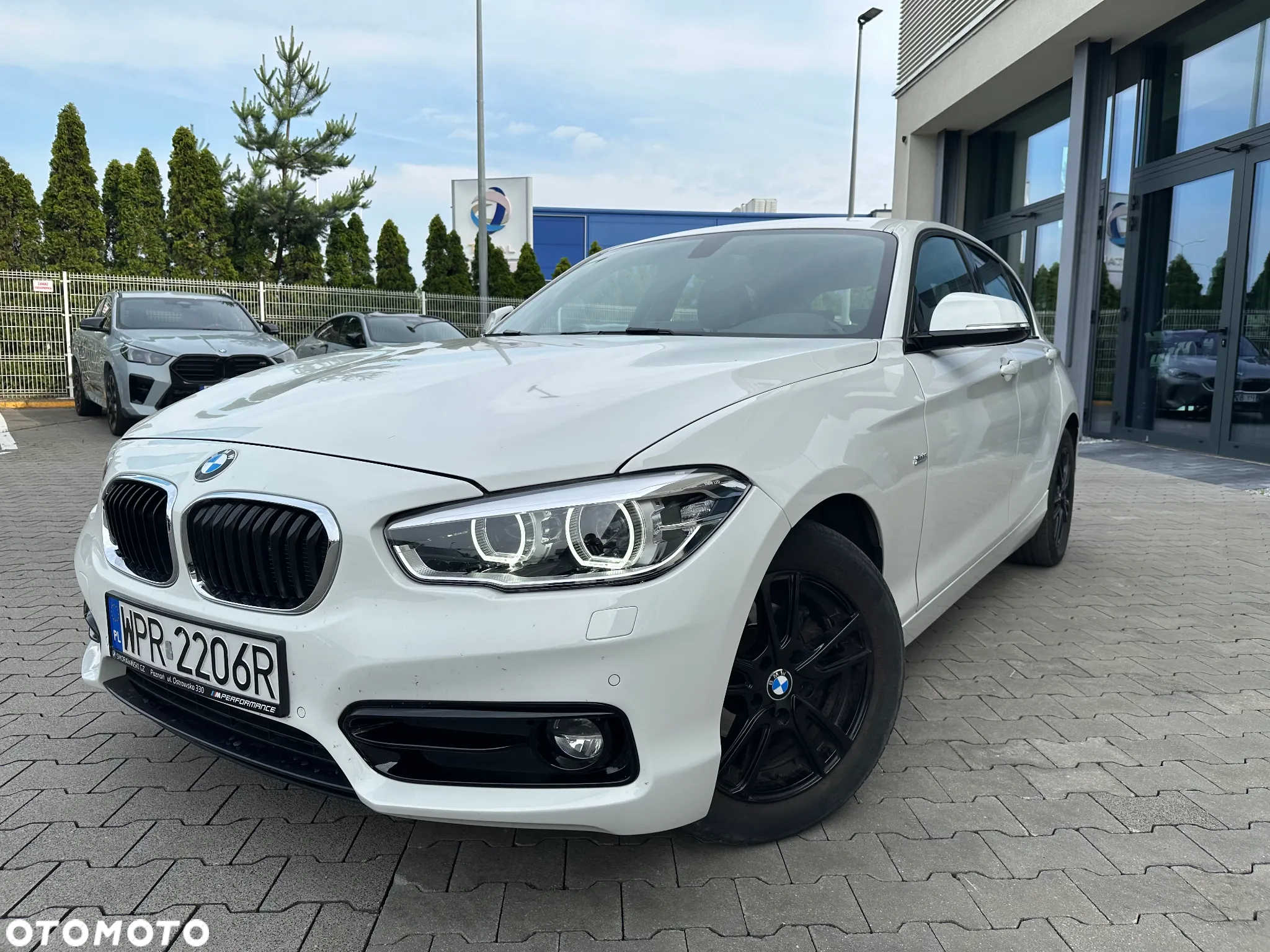 BMW Seria 1 118i Sport Line - 12