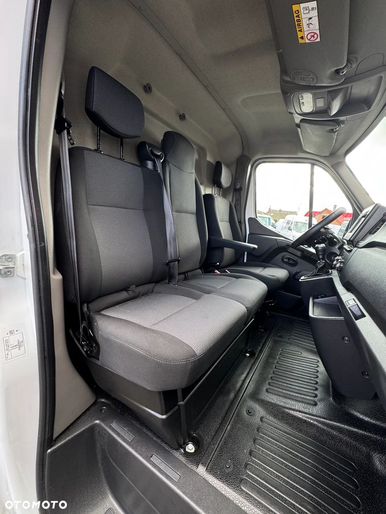 Renault Master L2H2 2,3 135km - 18