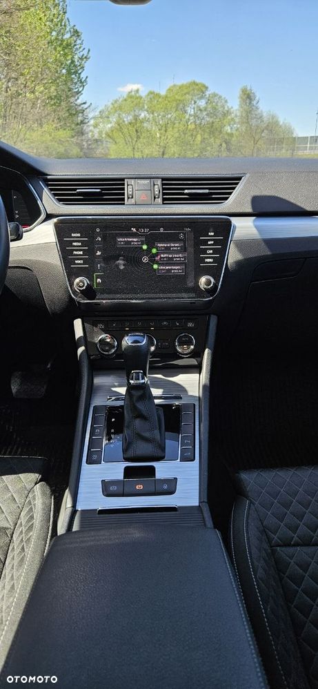 Skoda Superb 2.0 TDI SCR Ambition DSG - 16