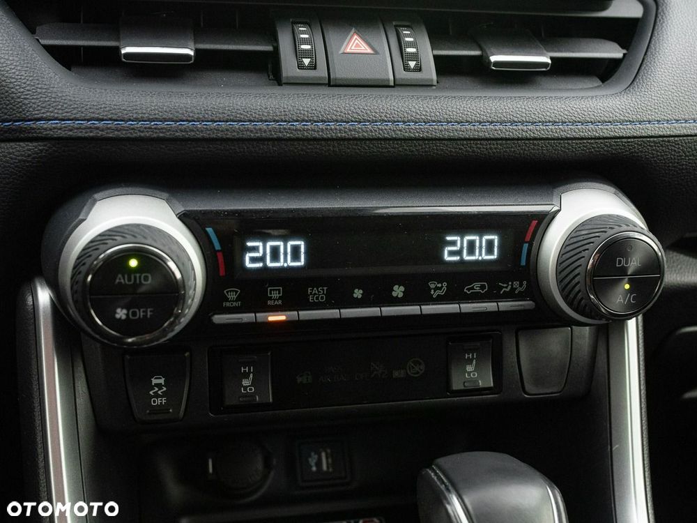 Toyota RAV4 - 18