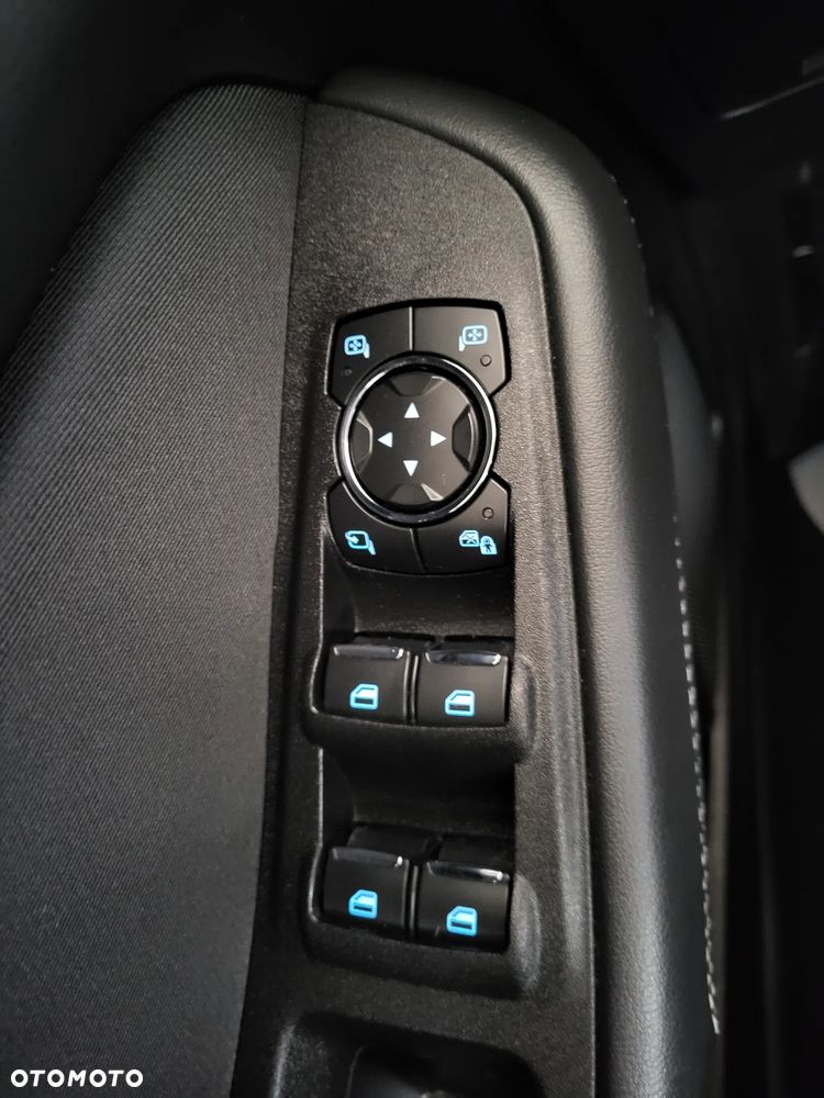 Ford S-Max 2.0 EcoBlue Titanium - 36